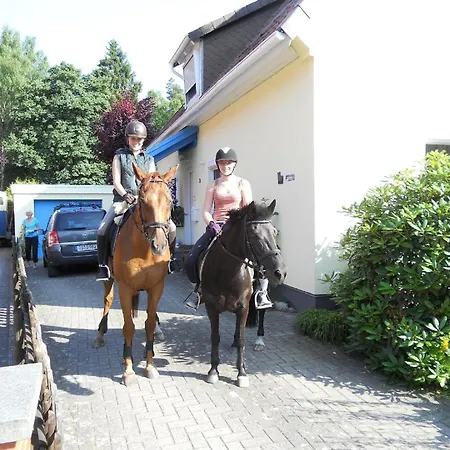 Apartamento Gemuetliche In Ebbingen Mit Grossem Garten